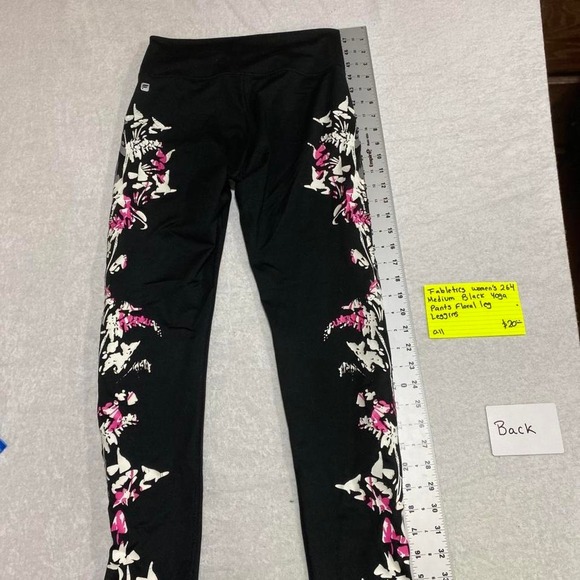 Fabletics Pants - Fabletics medium Black and pink floral leggings.SKU264 #leggings